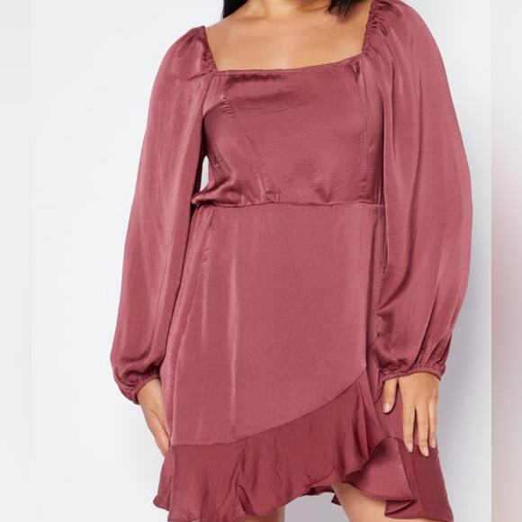 Sadie & Sage long sleeve Mini Dress with square neckline size medium - Picture 12 of 12